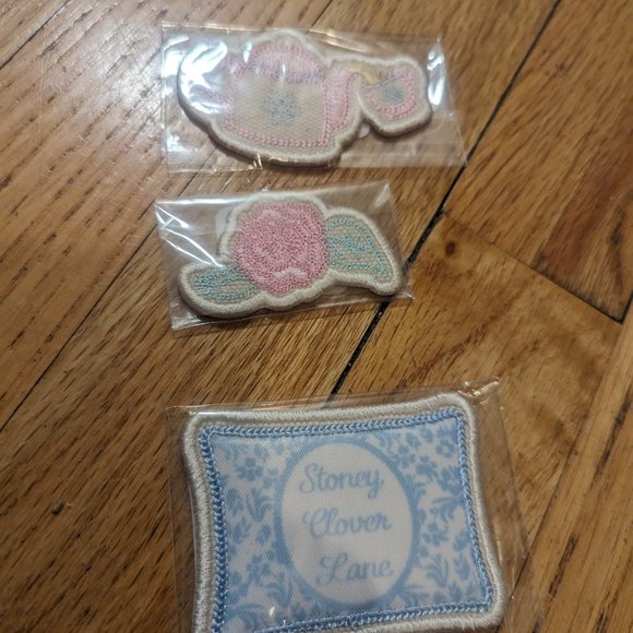 Stoney clover lane patches - Picture 2 of 5